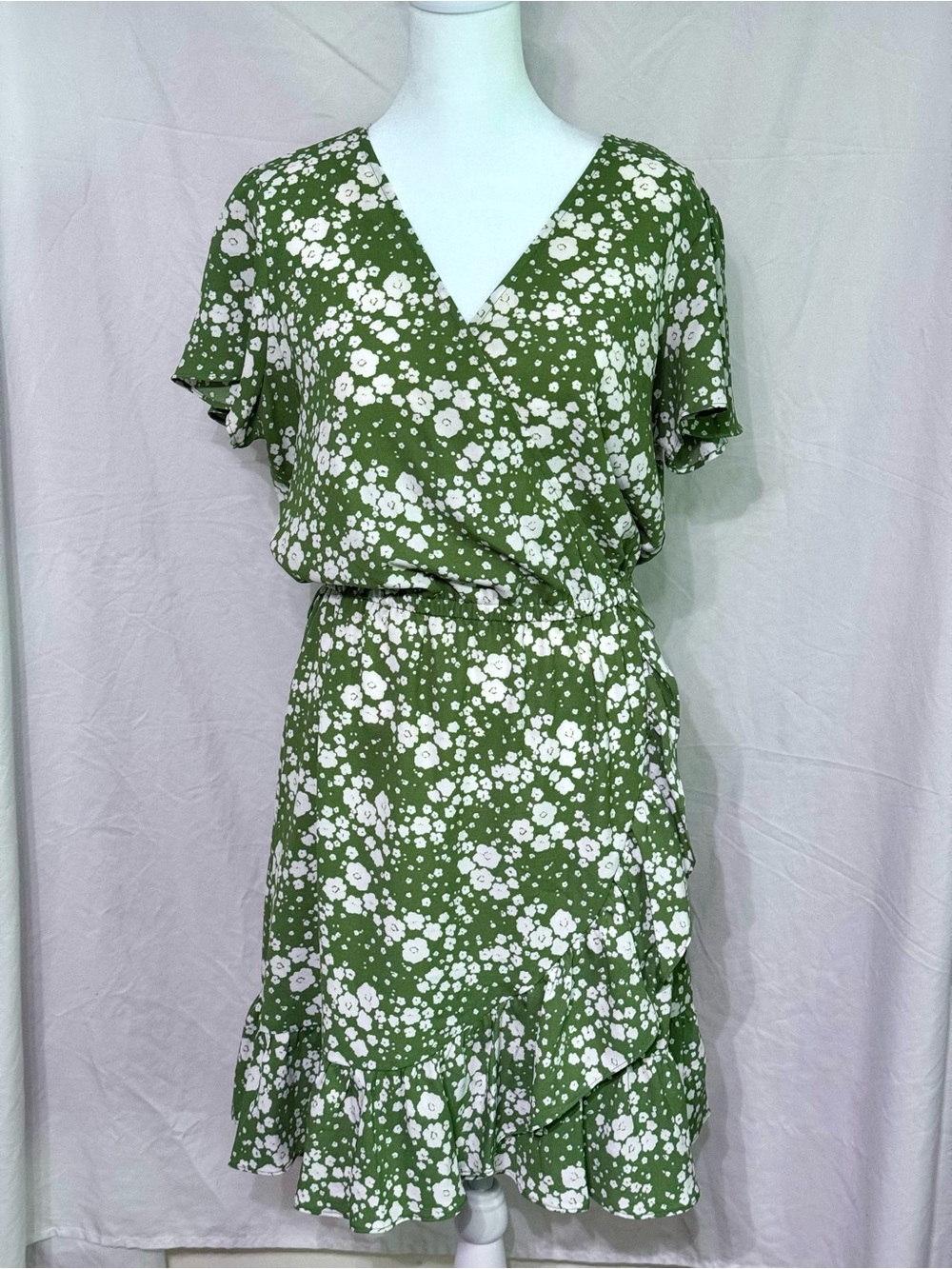 LC Lauren Conrad Green Floral Dress